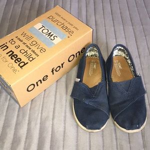 Toms Navy size T11